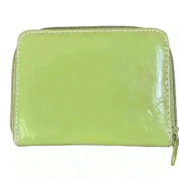 Rosetti Vinyl Lime Green Zip Wallet​ - Picture 2 of 4